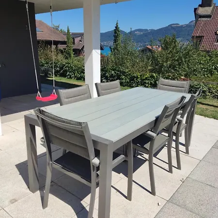Jasmins Airbnb Apartmán Spiez